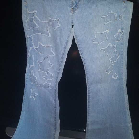 Jeans - Picture 2 of 3